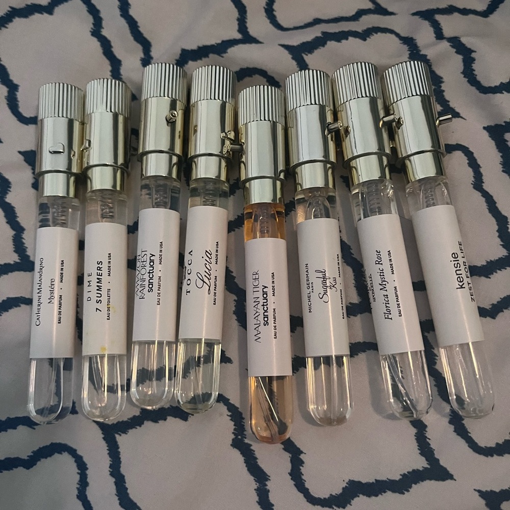 Perfumes 15.00 or 4 for 30 - Picture 3 of 5